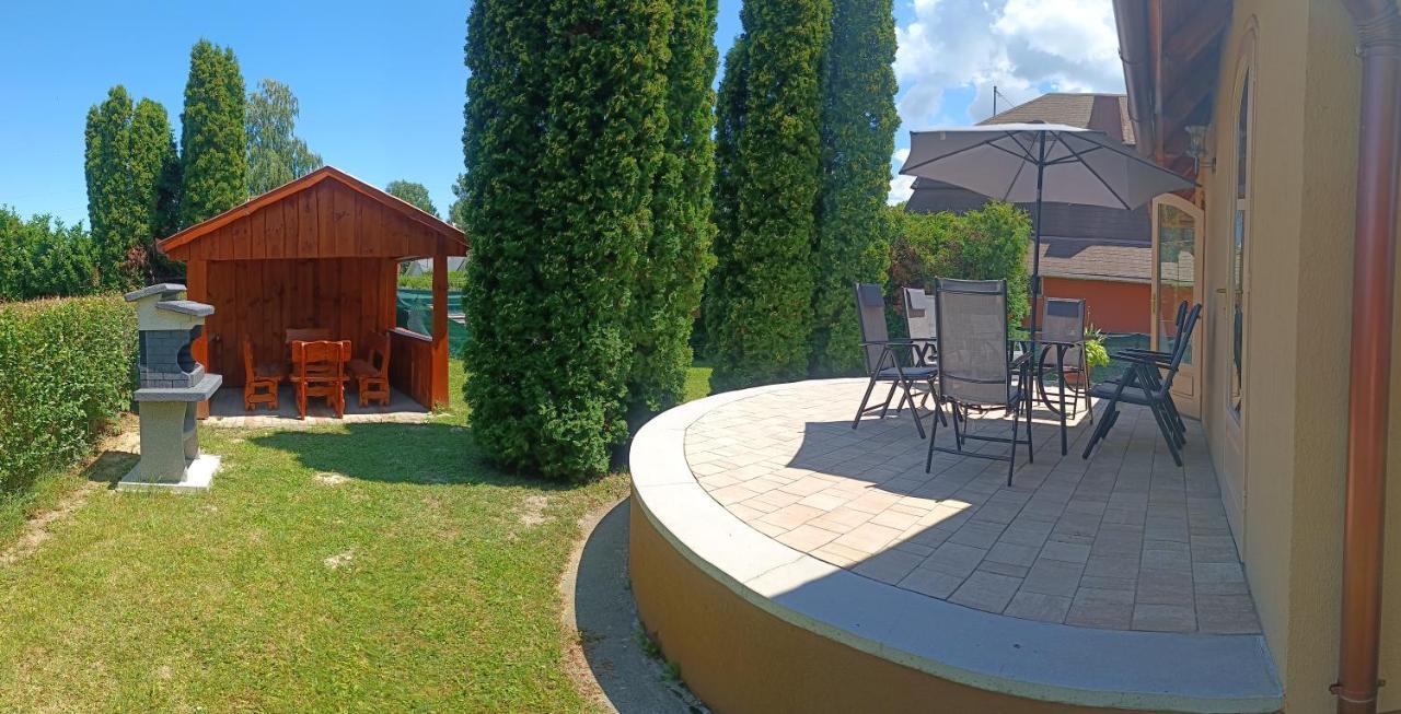 Vica Apartman Балатонберень Экстерьер фото