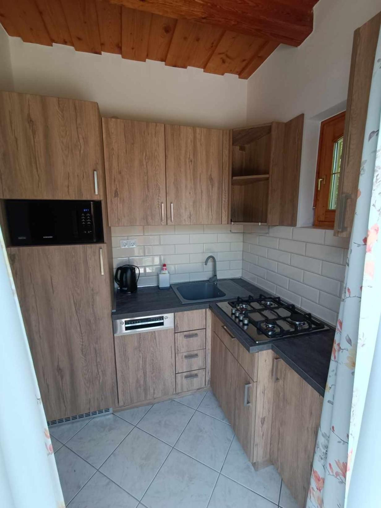 Vica Apartman Балатонберень Экстерьер фото
